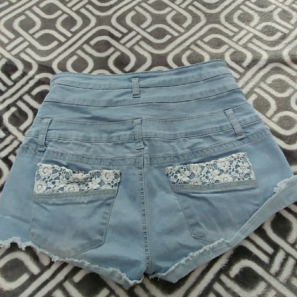 Shorts - Picture 2 of 2